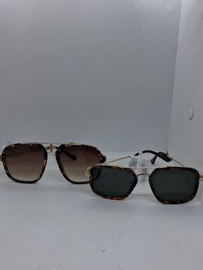 NWT Free People Tortoiseshell Sunglasses DOU (2) with Gold Accents